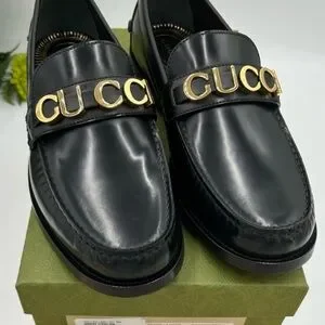 Gucci Men\'s Gold Logo embellished leather loafers. Size 12.5 Gucci Men main image 3